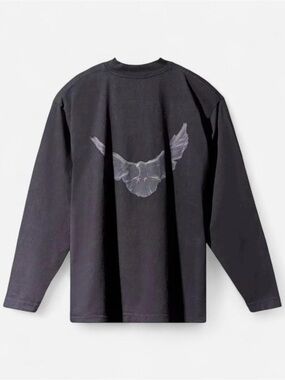 YEEZY GAP ENGINEERED BY BALENCIAGA DOVE LONG-SLEEVE TEE BLACK SIZE
LARGE NEW